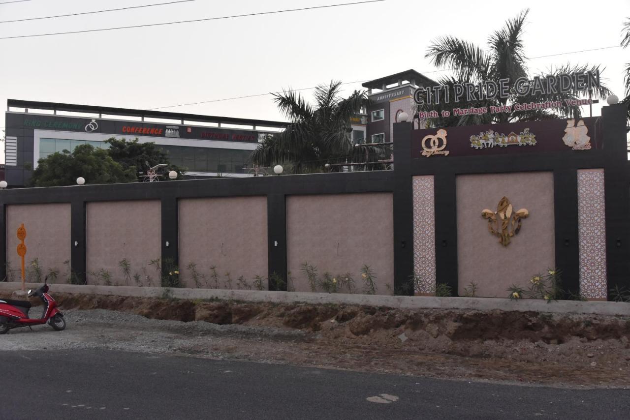 Citi Pride Garden And Hotel อัจเมอร์ ภายนอก รูปภาพ